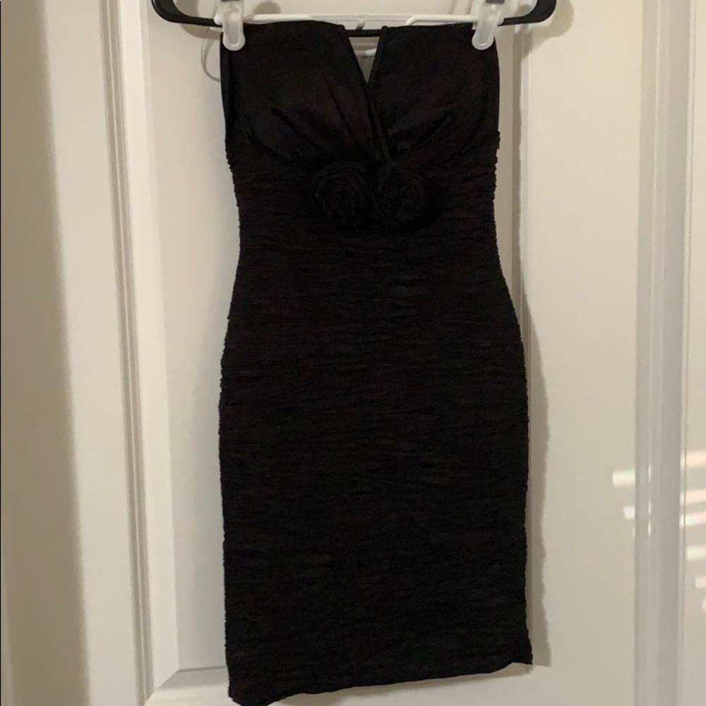 Black rose dress size small